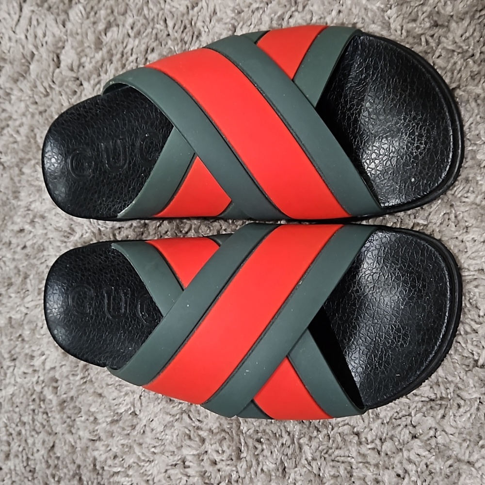Gucci slides
